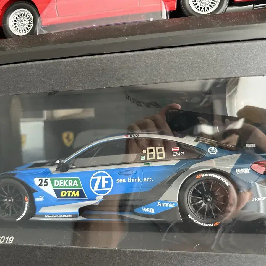 1:18 bmw m4 gt3 다이캐스트