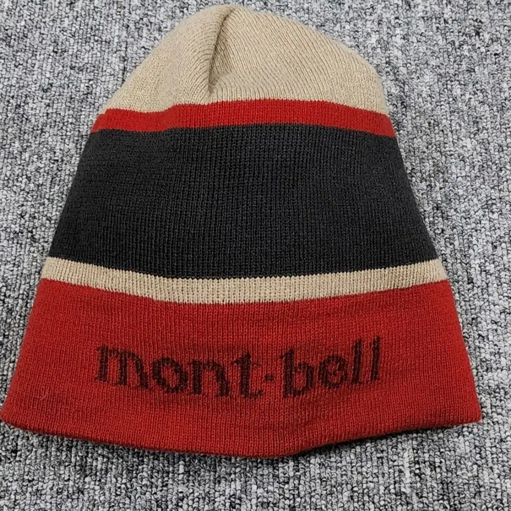 몽벨 Mont-bell 레터링 비니 모자