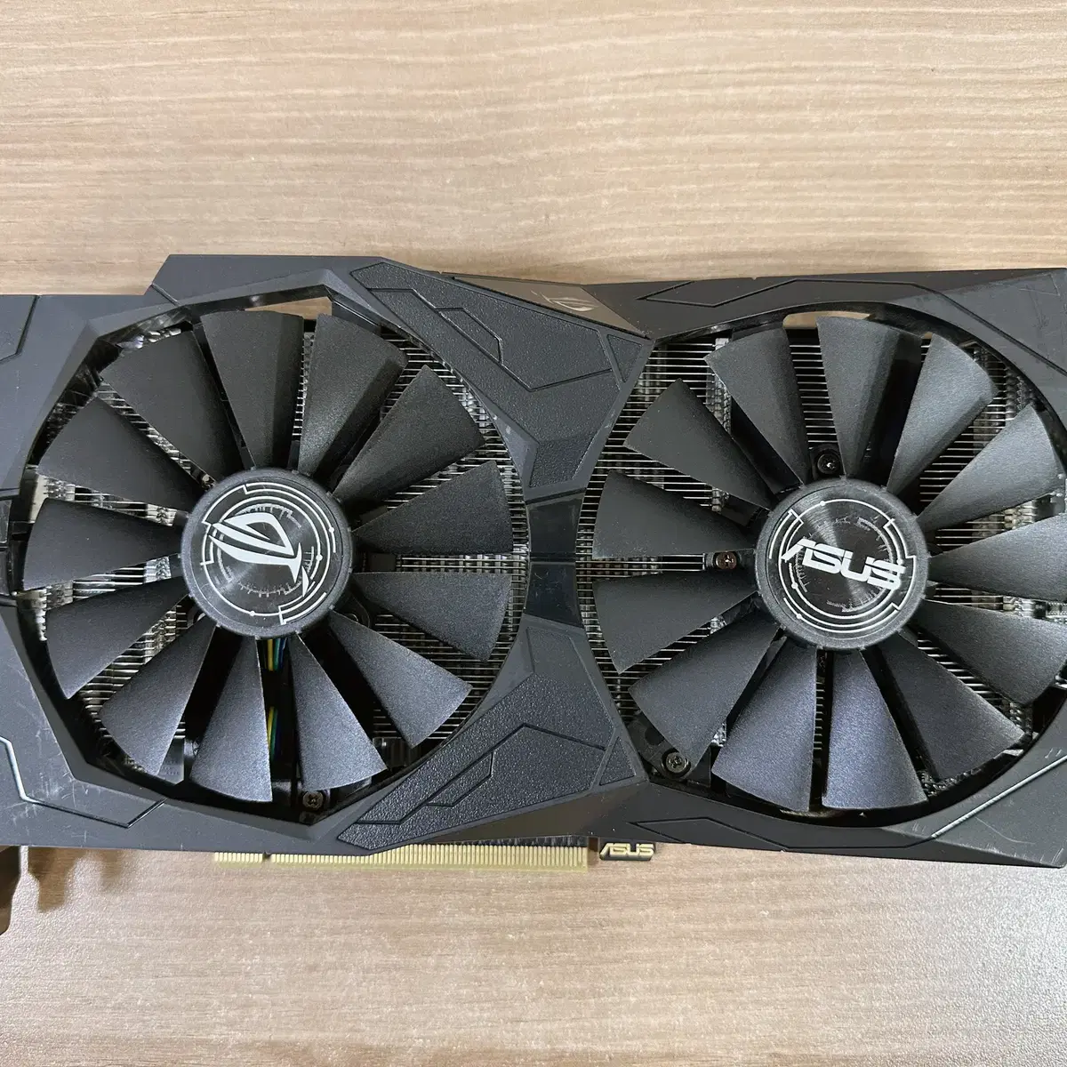 ASUS 라데온 RX 570 O8G GAMING D5 8GB