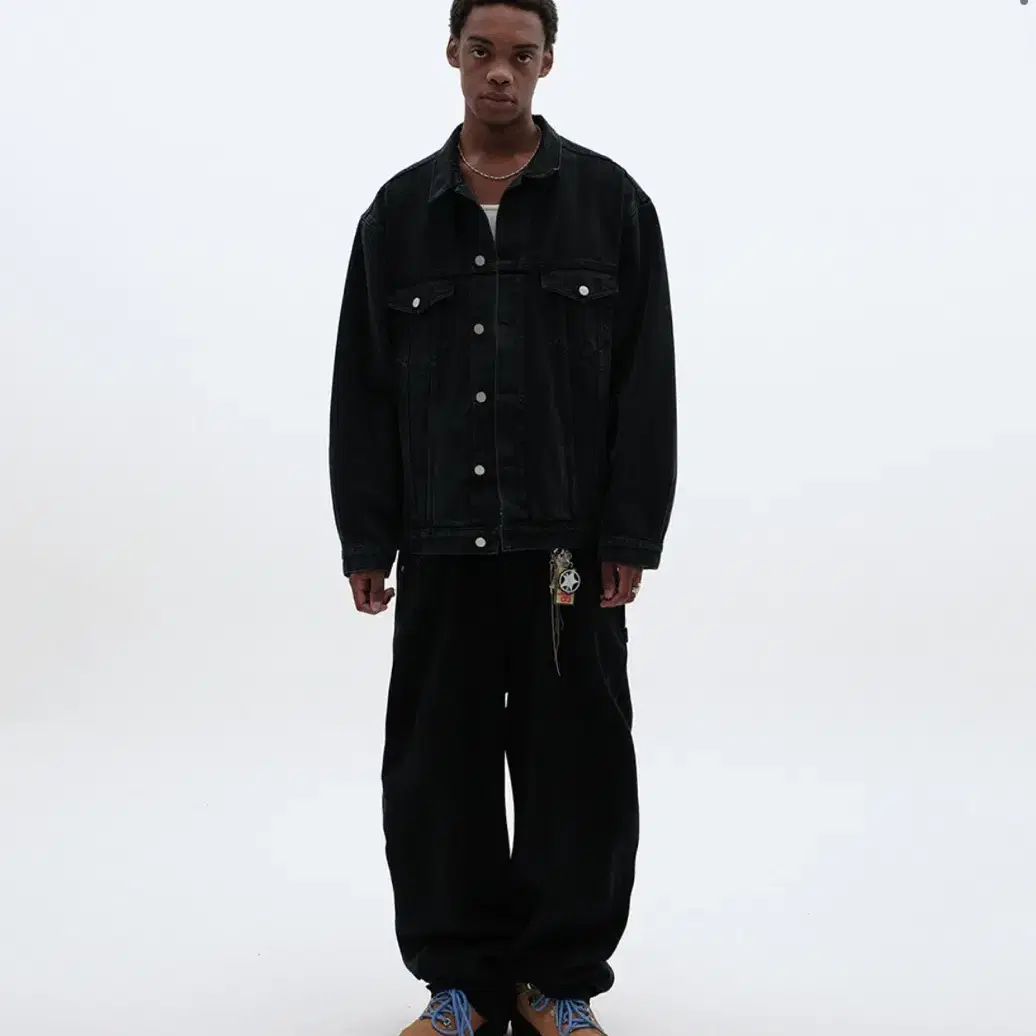 스웨이드 BLACK BAGGY DENIM [BLACK]