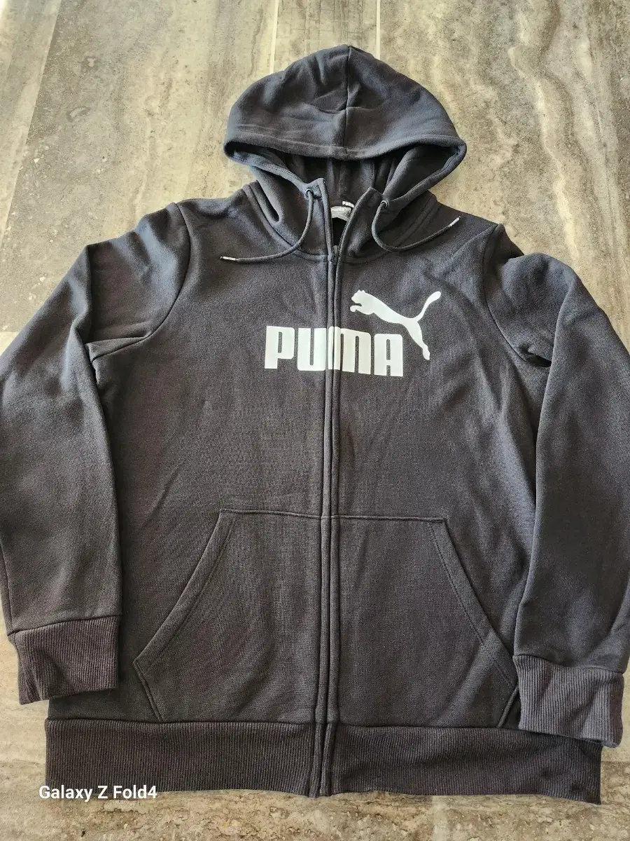 PUMA 공용 기모후드집업L(새제품) M도가능