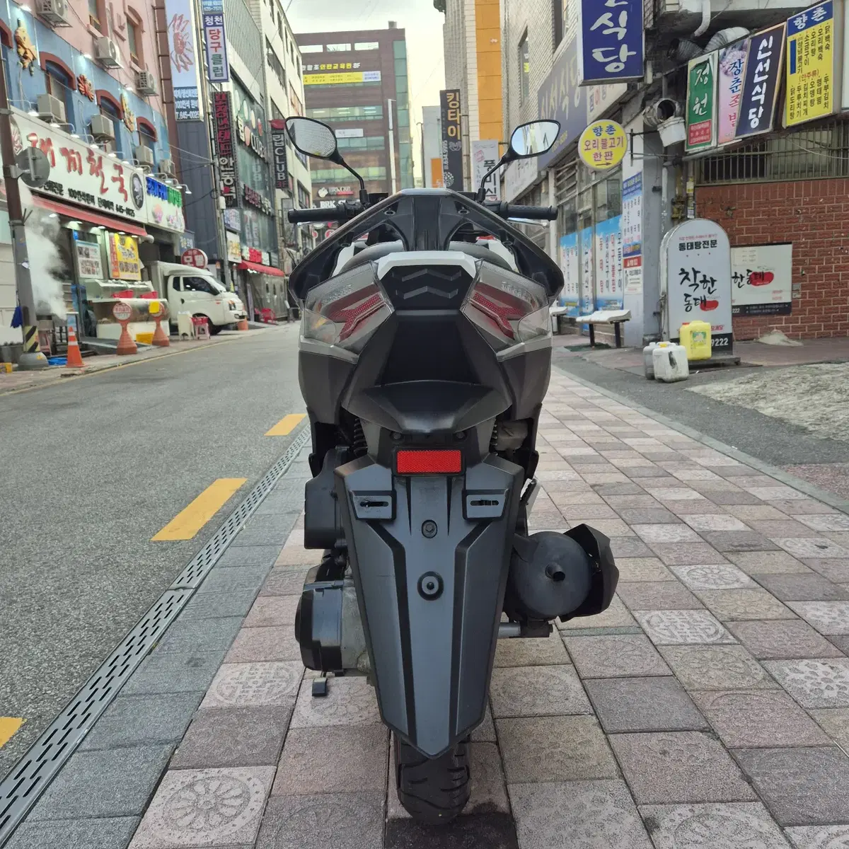 부산 센터판 S급 SYM VSX125 판매합니다.