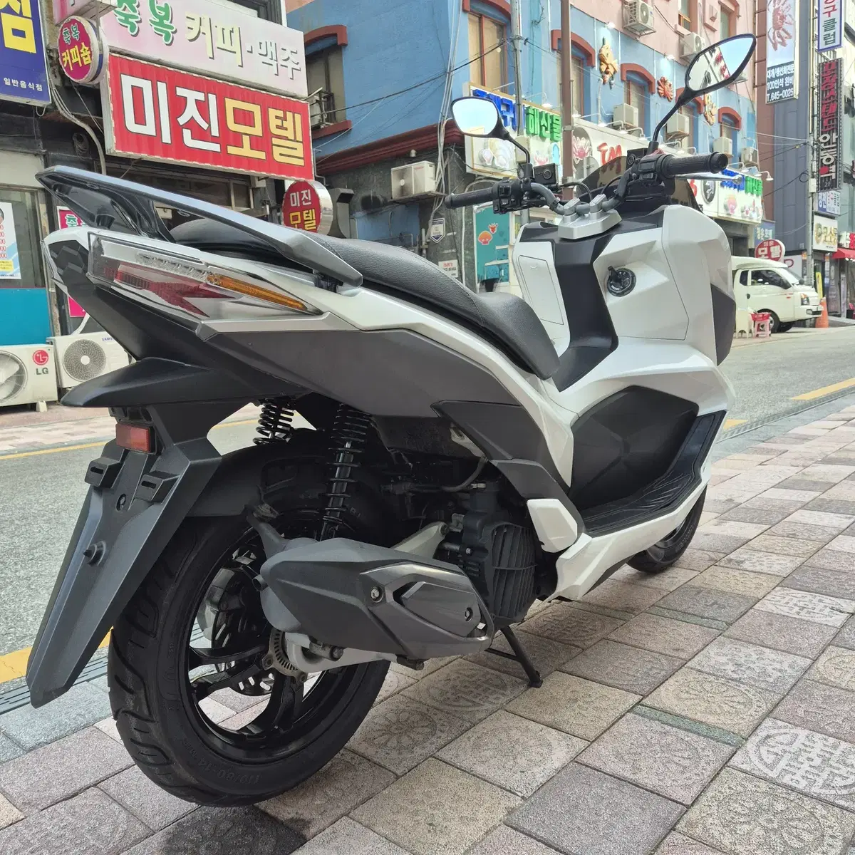 부산 센터판 S급 SYM VSX125 판매합니다.