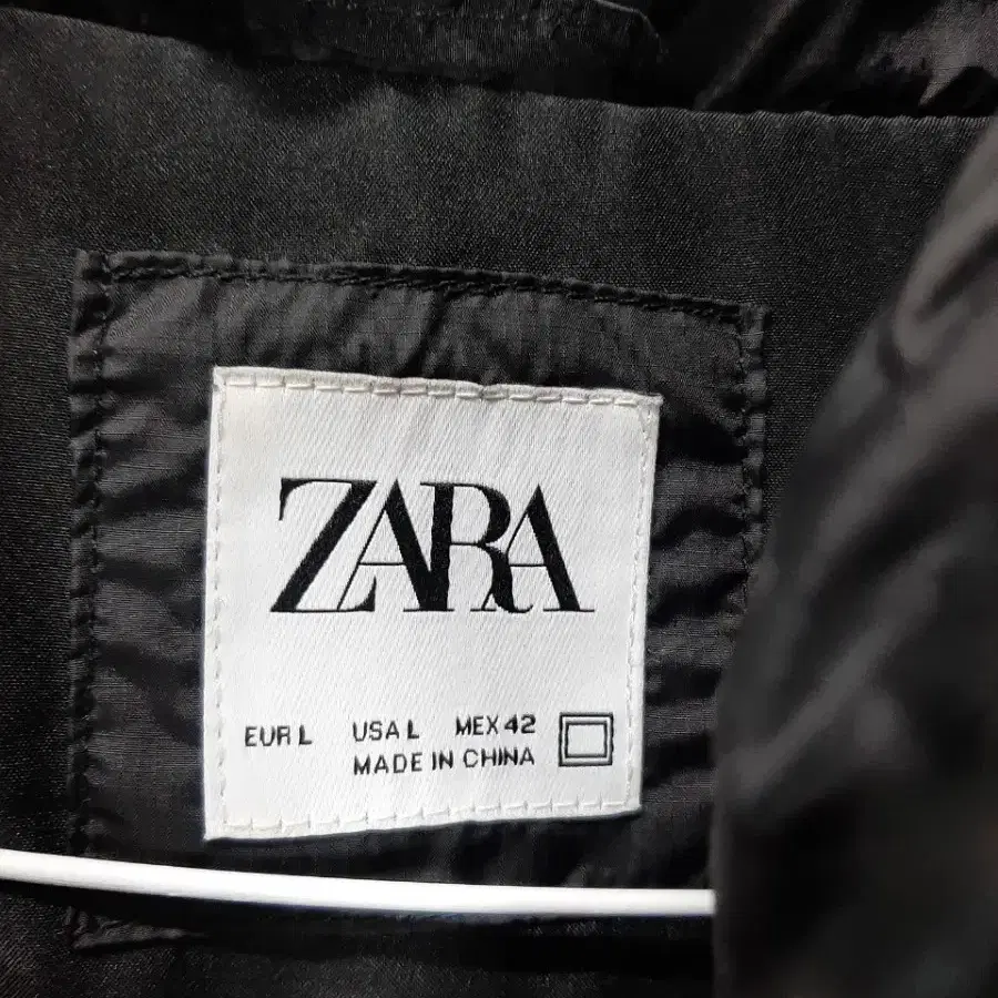 (XL) ZARA 자라 숏패딩 블랙