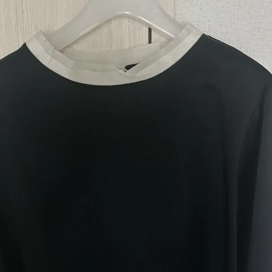 렉토 recto silk wide cuffs blouse (black)