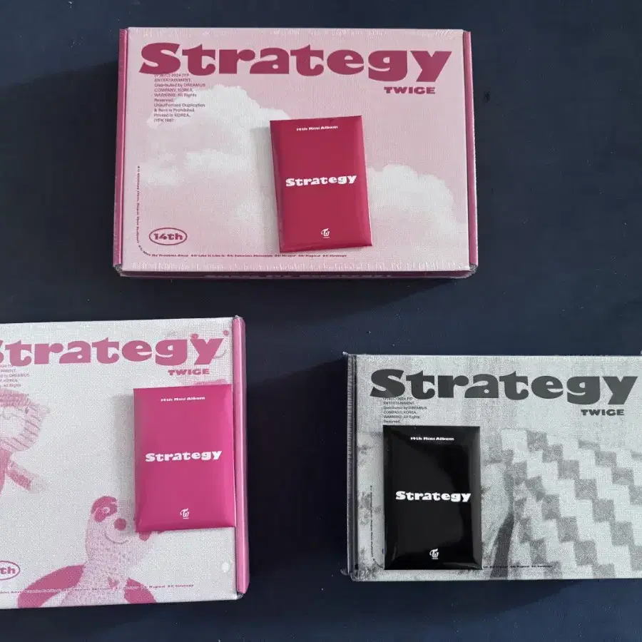 현물 트와이스 미개봉 앨범 팝니다 Strategy TWICE Sealed