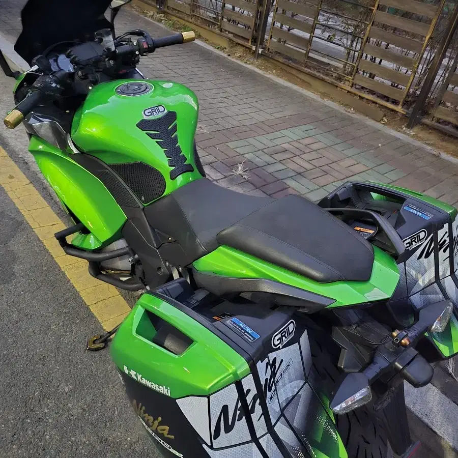 가와사끼 z1000sx [지숙이] 풀배기