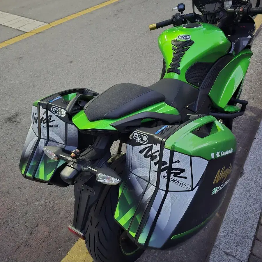 가와사끼 z1000sx [지숙이] 풀배기