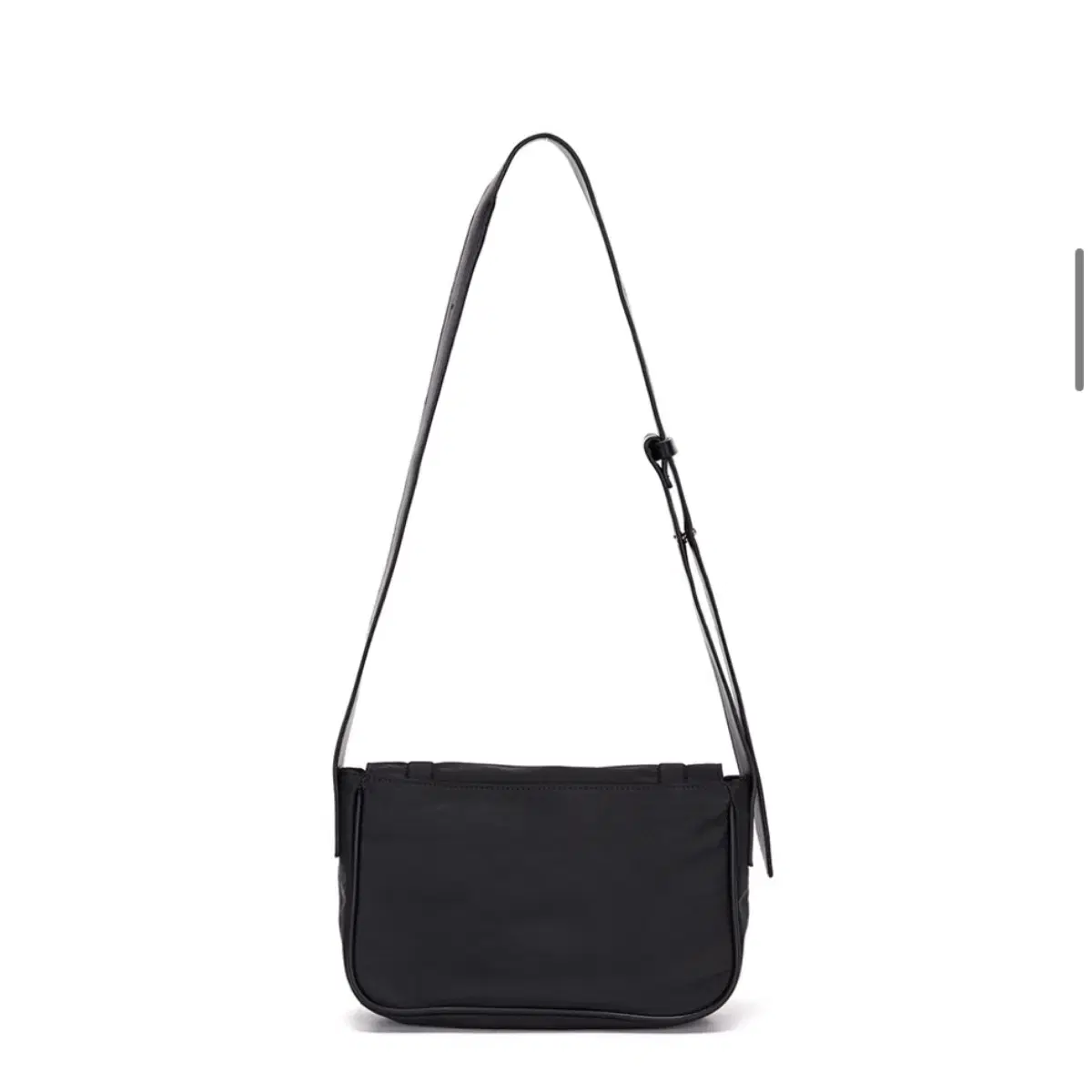 마뗑킴 MINI BUCKLE BAG IN BLACK (미착용 세제품)