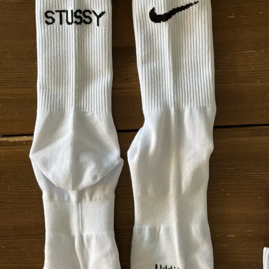 StussyXNIKE socks 스투시x나이키 삭스 (정품)