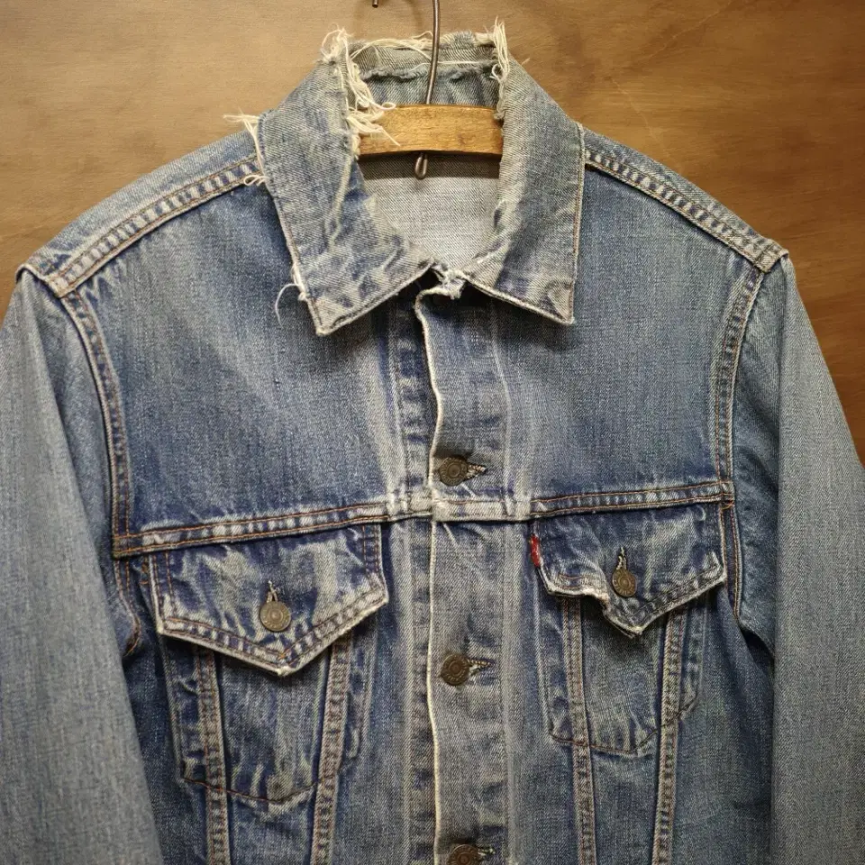 70s levis 3rd Distressed Denim Jacket