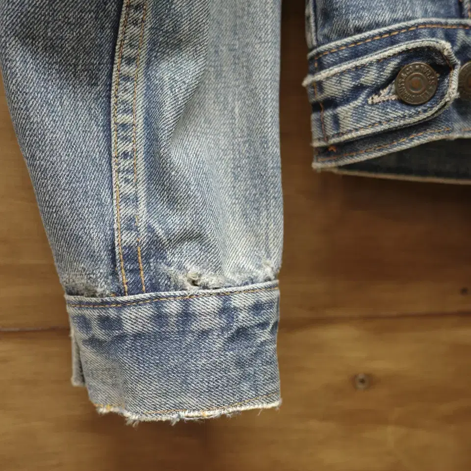 70s levis 3rd Distressed Denim Jacket