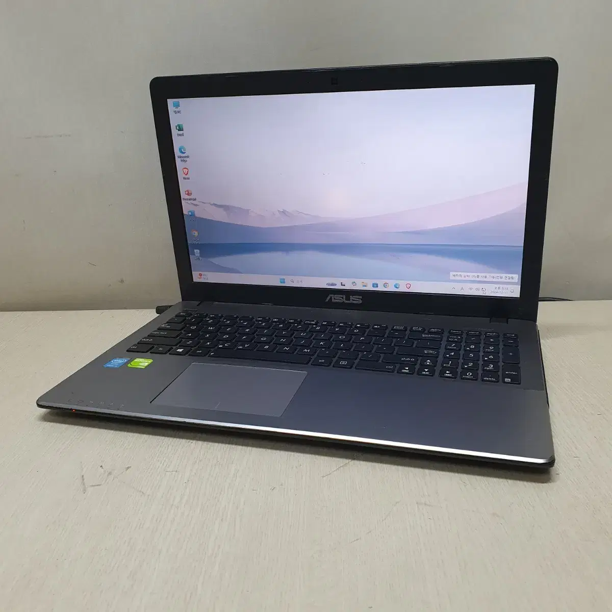 ASUS F550XL i5-4 학습 사무 광고없는유튜브 15인치