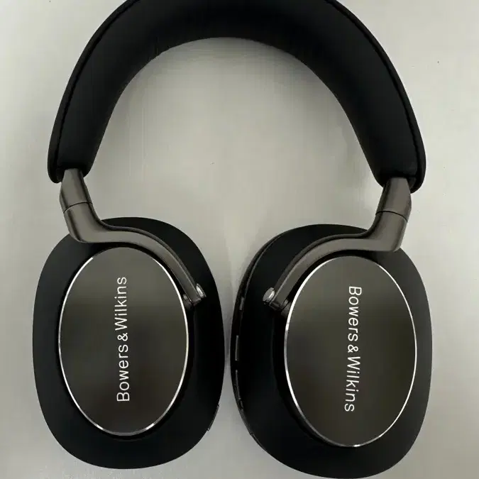 Bowers & Wilkins 바워스 앤 윌킨스 Px8 판매합니다