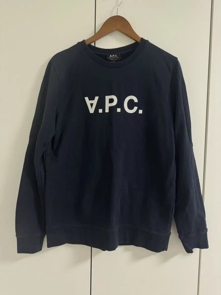 아페쎄 a.p.c vpc 로고 맨투맨