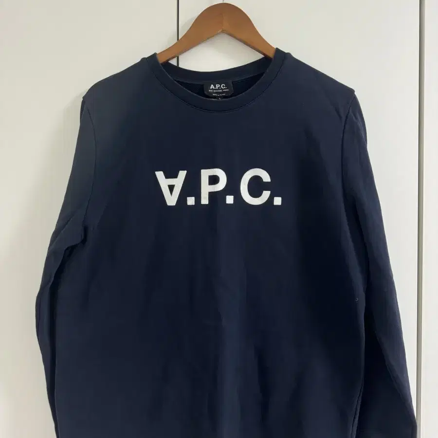 아페쎄 a.p.c vpc 로고 맨투맨