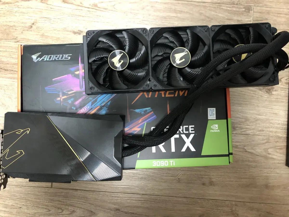 RTX 3090Ti 어로스 익스트림 워터포스