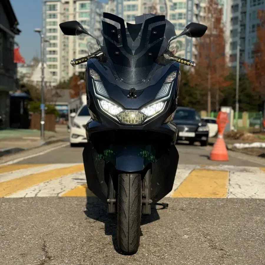 혼다 pcx125 23년형 풀세팅차량 판매합니다.