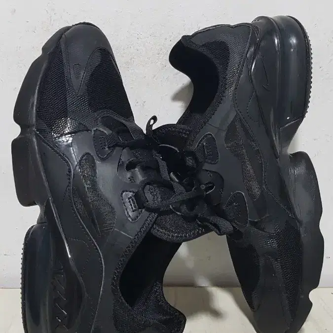 택포 260~265 정품 나이키 NIKE AIR-MAX 경량 왕쿠션화!