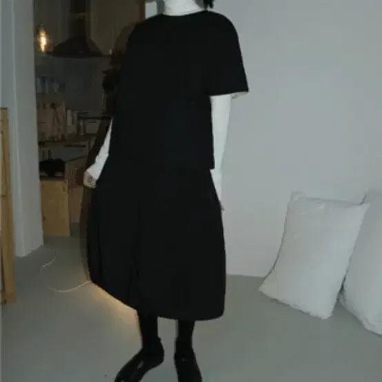 에프터먼데이 pot silhouette padding skirt