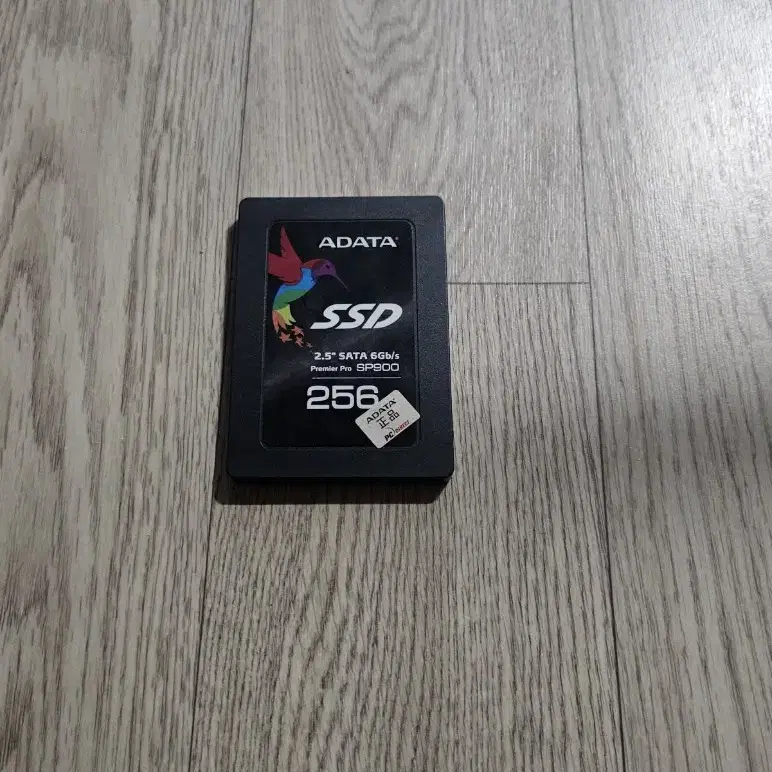 ADATA SSD 256GB 팝니다