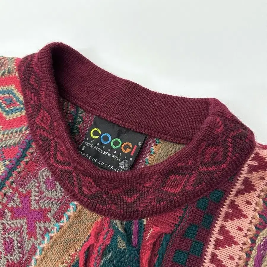 Coogi 쿠지 레드 케이블 니트