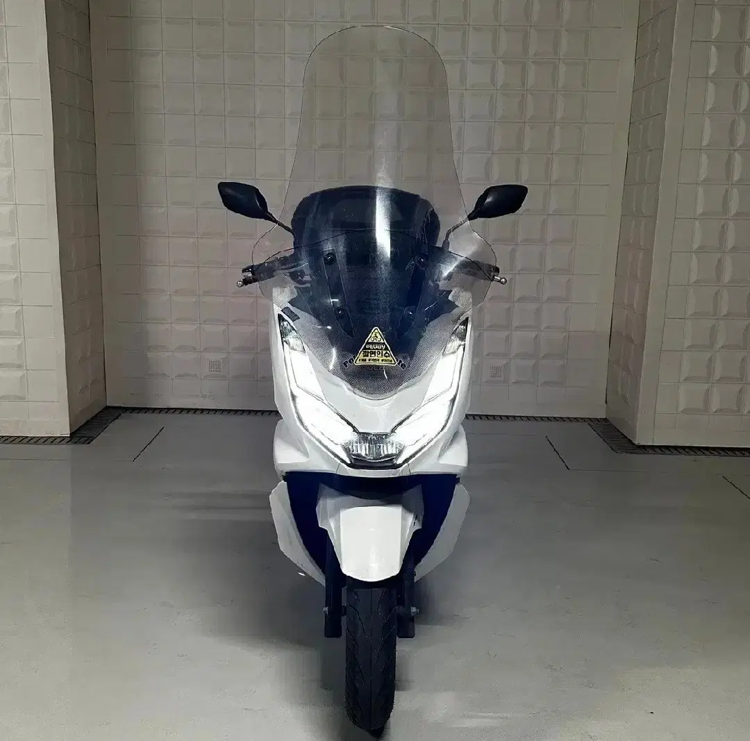 혼다 PCX125 ABS 2021년식 1만7천 실키로수 배달세팅차량