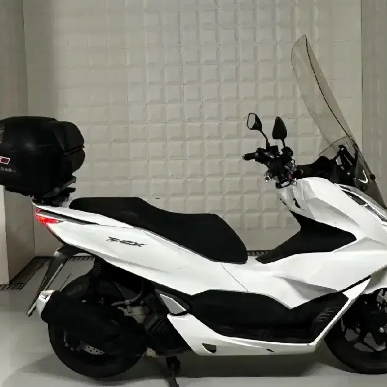 혼다 PCX125 ABS 2021년식 1만7천 실키로수 배달세팅차량