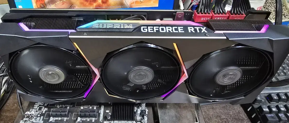 MSI RTX 3080 슈프림 X D6X 10GB 판매합니다.