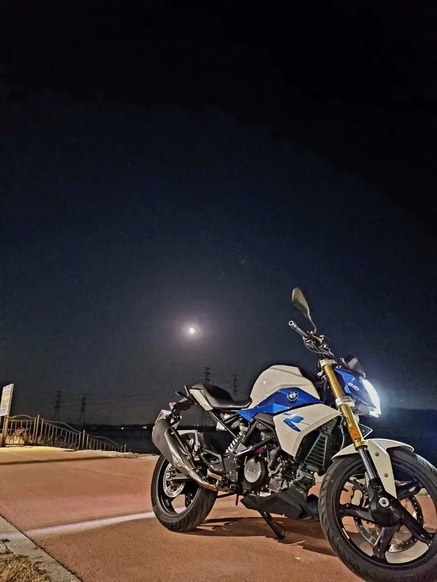 bmw g310r 5600km