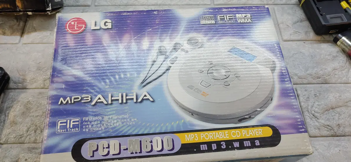 lg전자 ahha pcd-m600 mp3/cdp 정크 고장품