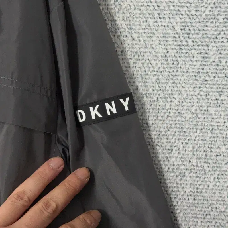 DKNY 그레이 테크웨어 바람막이 윈드자켓 XL