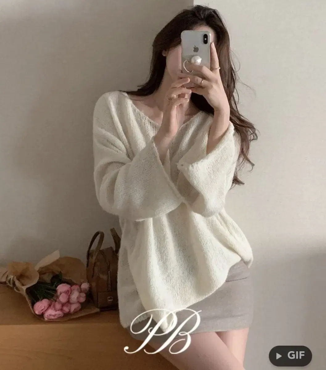 [사놓고보관만한제품] 정가 50만원 여리 loose neck knit freesize