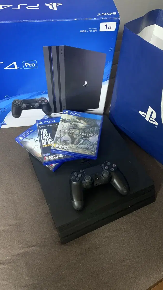 PS4 pro 1tb 박스 풀세트