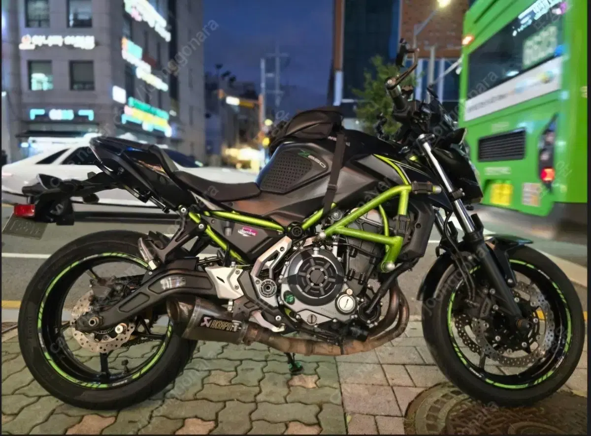 가와사키 Z650