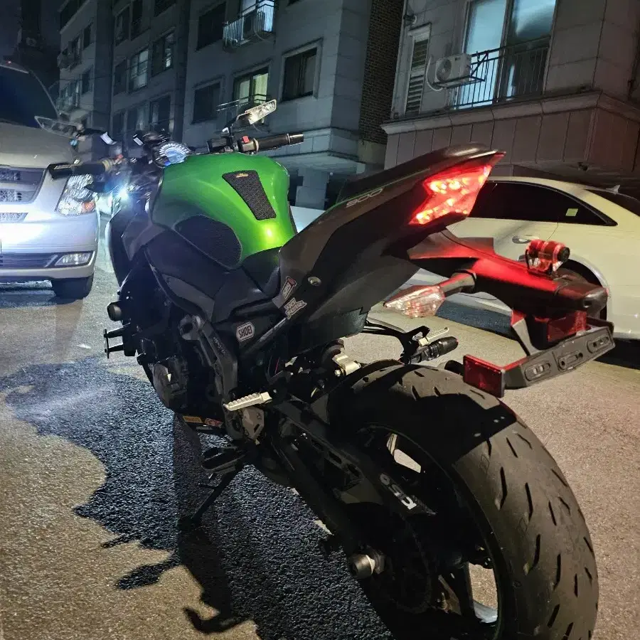 가와사키 Z900 19년식 오스틴 풀튜닝 급매 R6 Tmax