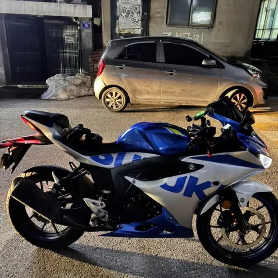 스즈키 gsx-r125