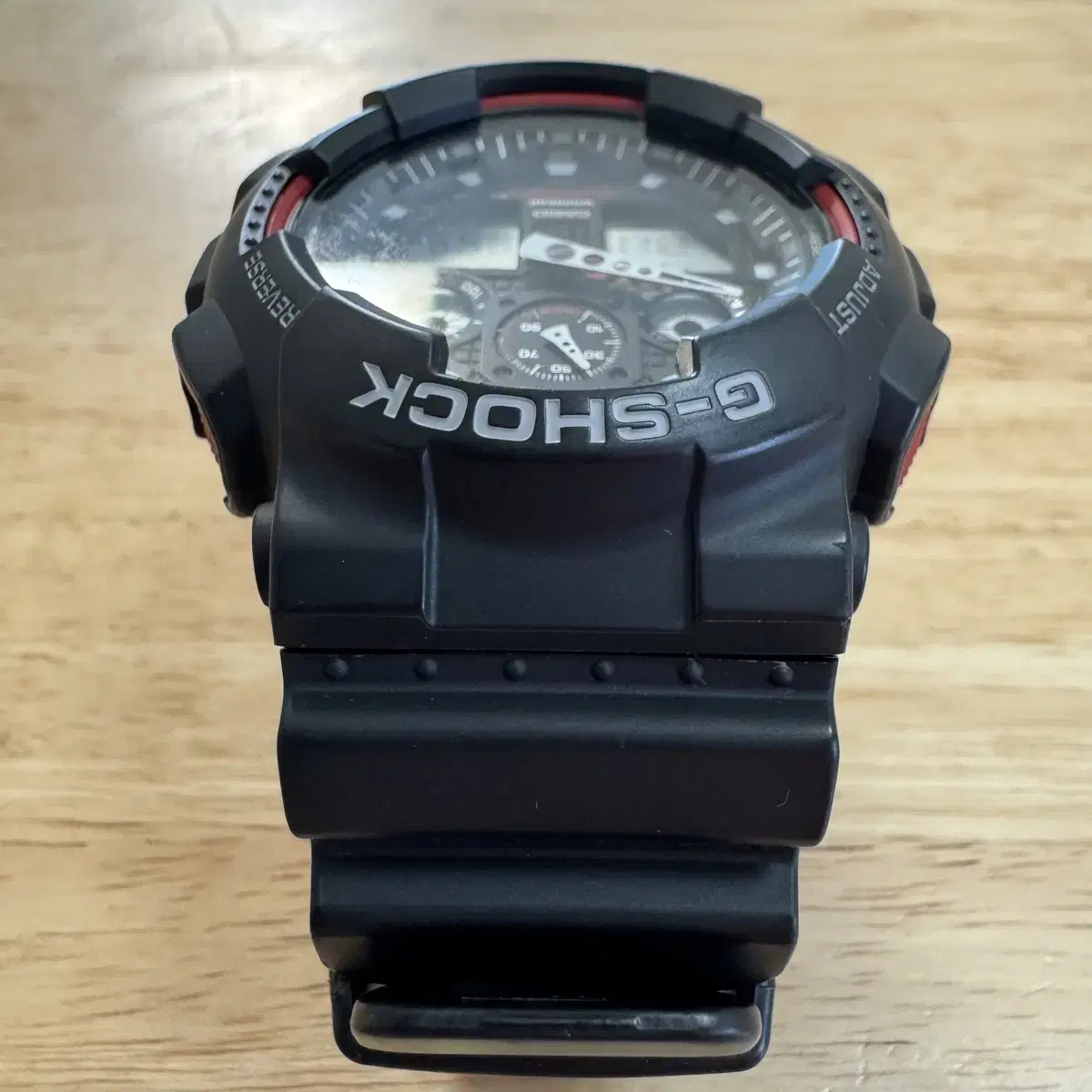 지샥 빅페이스 (G-SHOCK GA-100) 블랙&레드 팝니다