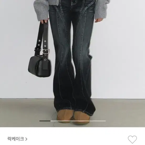 락케이크 Clara Bootcut Jeans - Black 부츠컷 데님