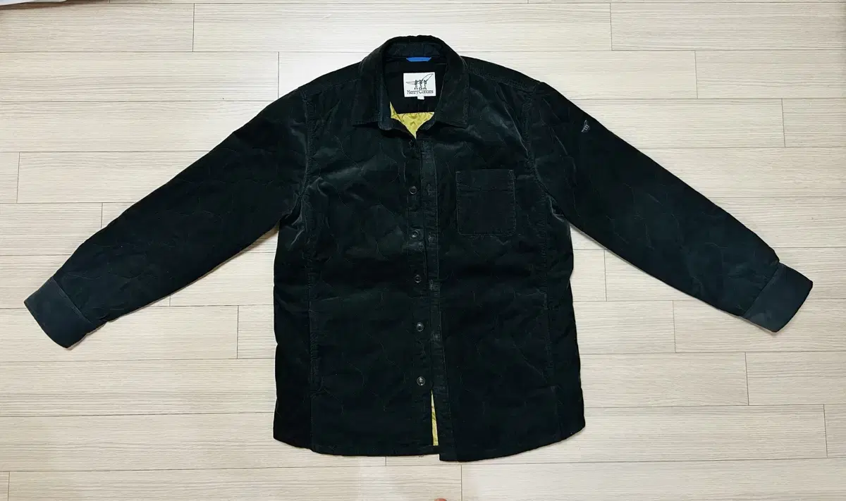 Selling henry cotton Lago quilted corduroy shirt jacket.