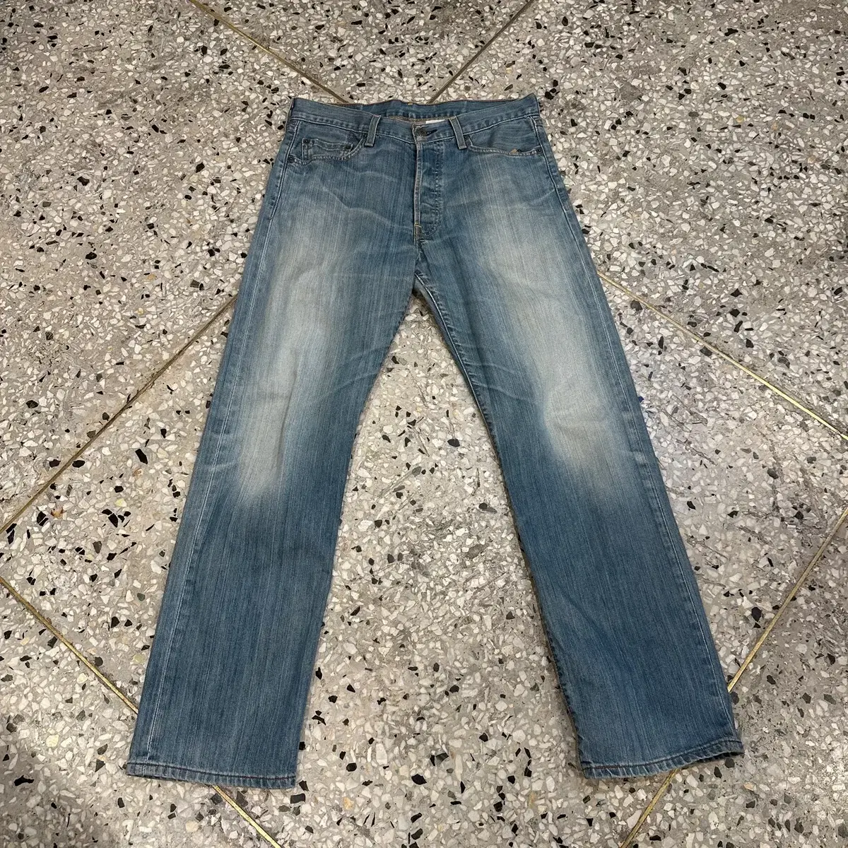 Levi's 리바이스 501 연청 일자 데님 팬츠