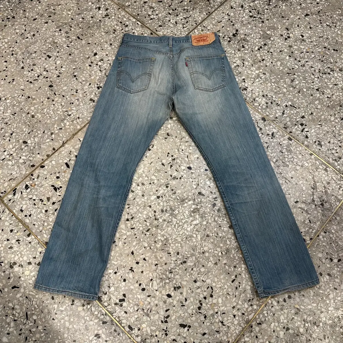 Levi's 리바이스 501 연청 일자 데님 팬츠