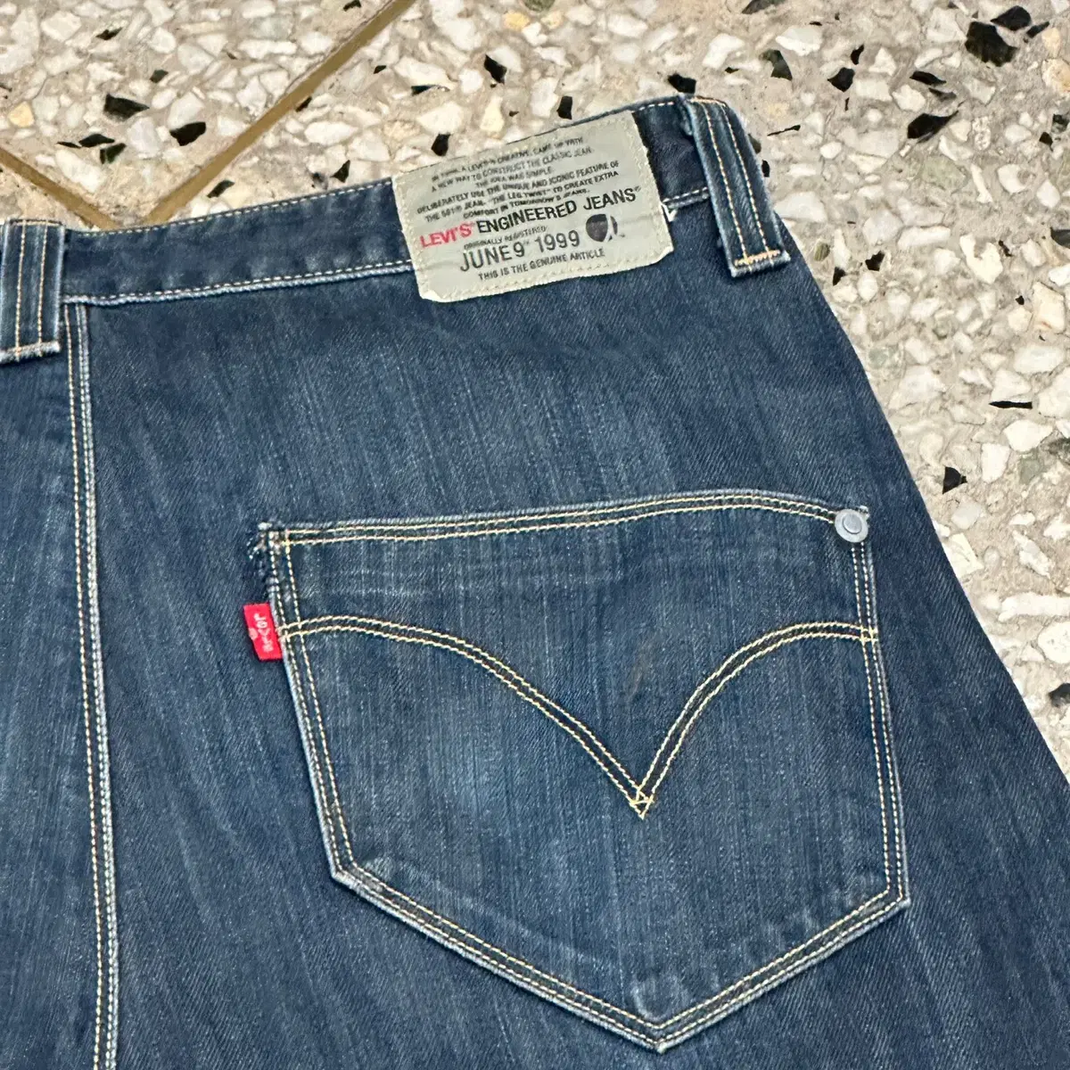 Levi's 리바이스 엔지니어드진 와이드 데님 팬츠