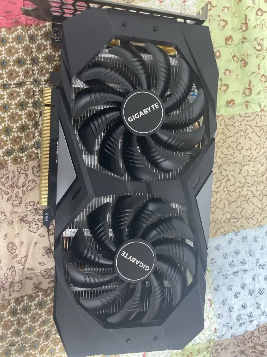 기가바이트 gtx 1660ti 윈드포스 6기가 팝니다