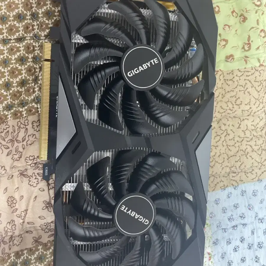 기가바이트 gtx 1660ti 윈드포스 6기가 팝니다