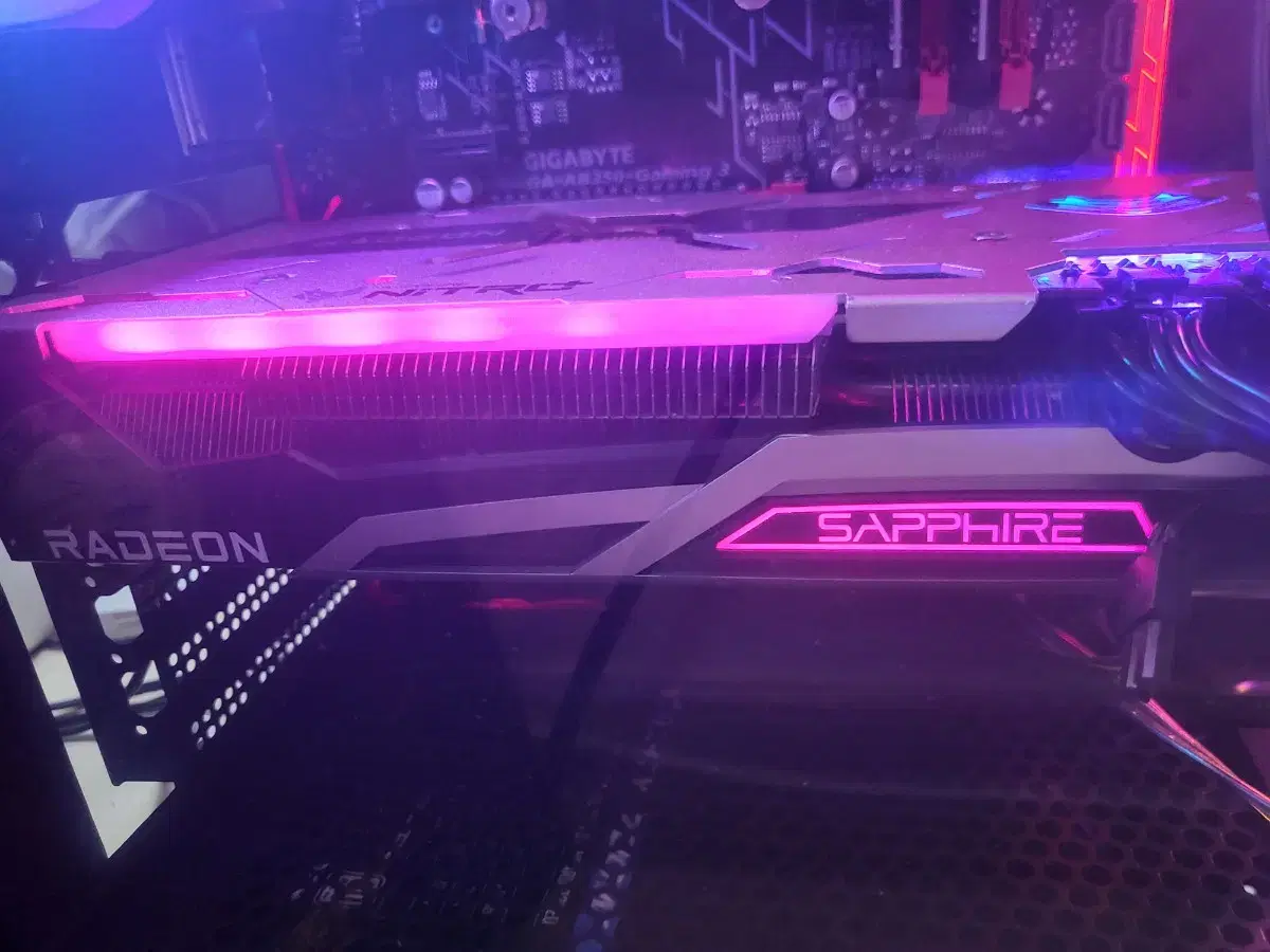 사파이어 rx6700xt 팝니다