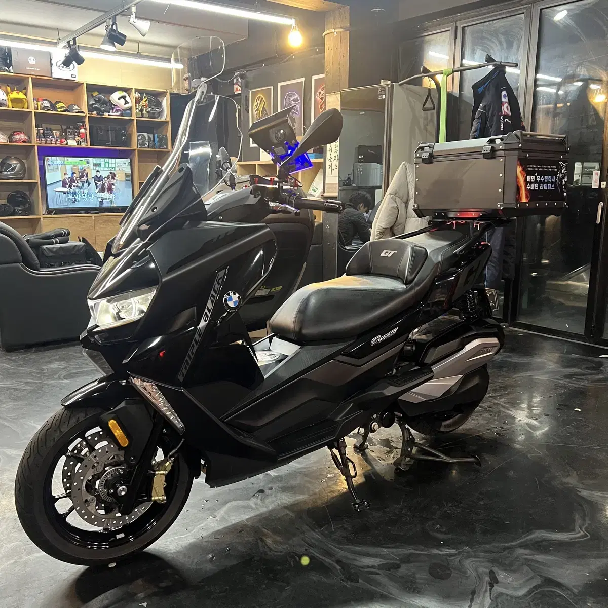 BMW C400GT 23년식 블랙색상 키로수 적음