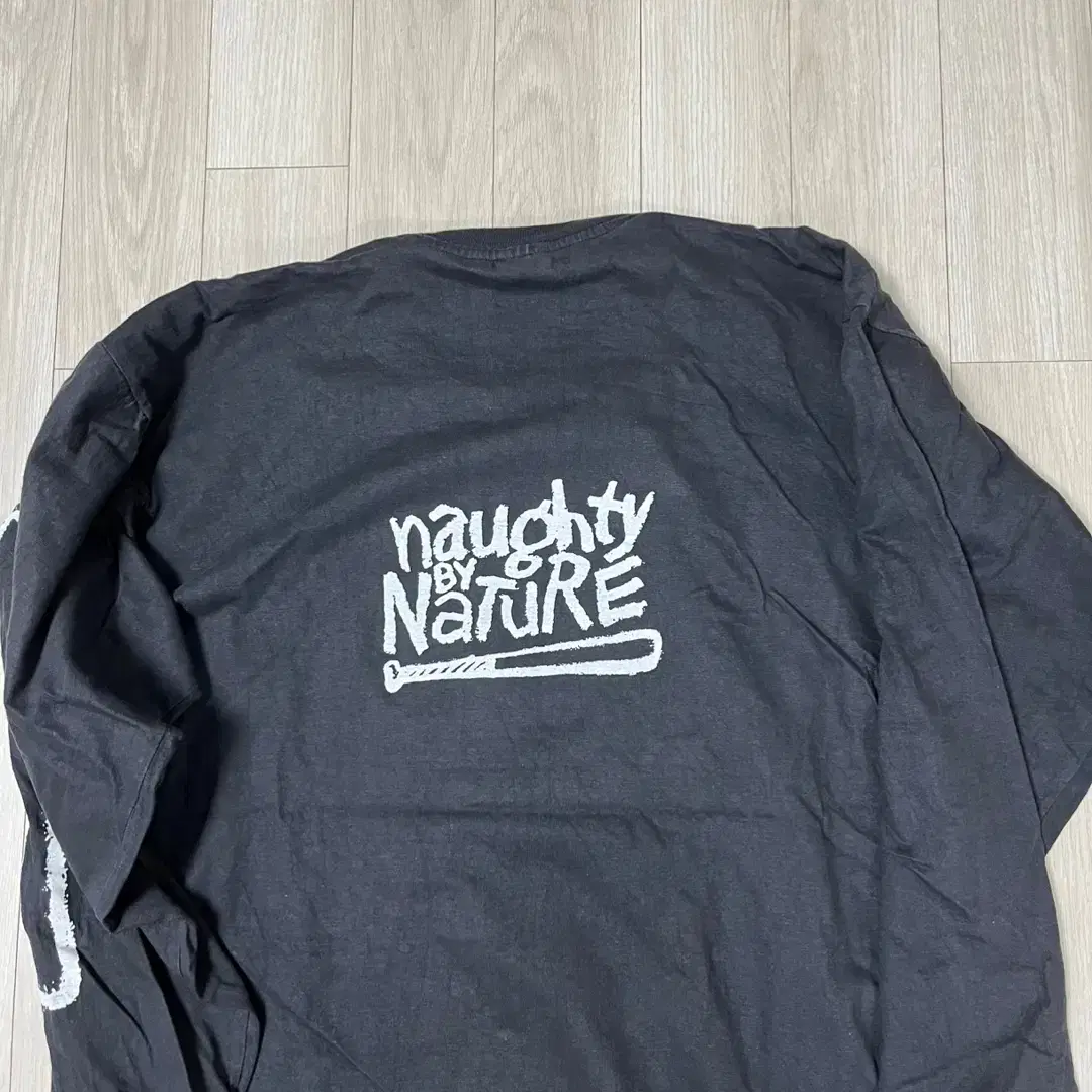 90s naughty by nature 롱슬리브 XL