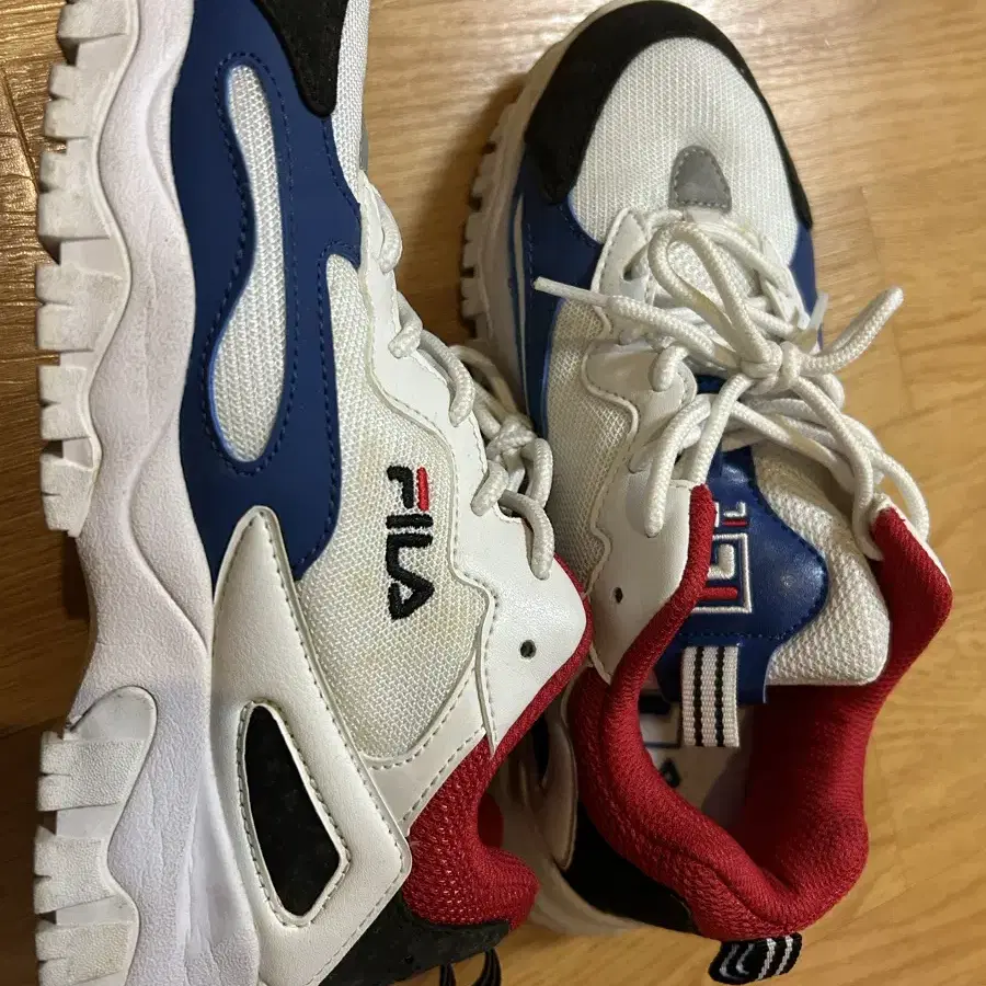 FILA 운동화