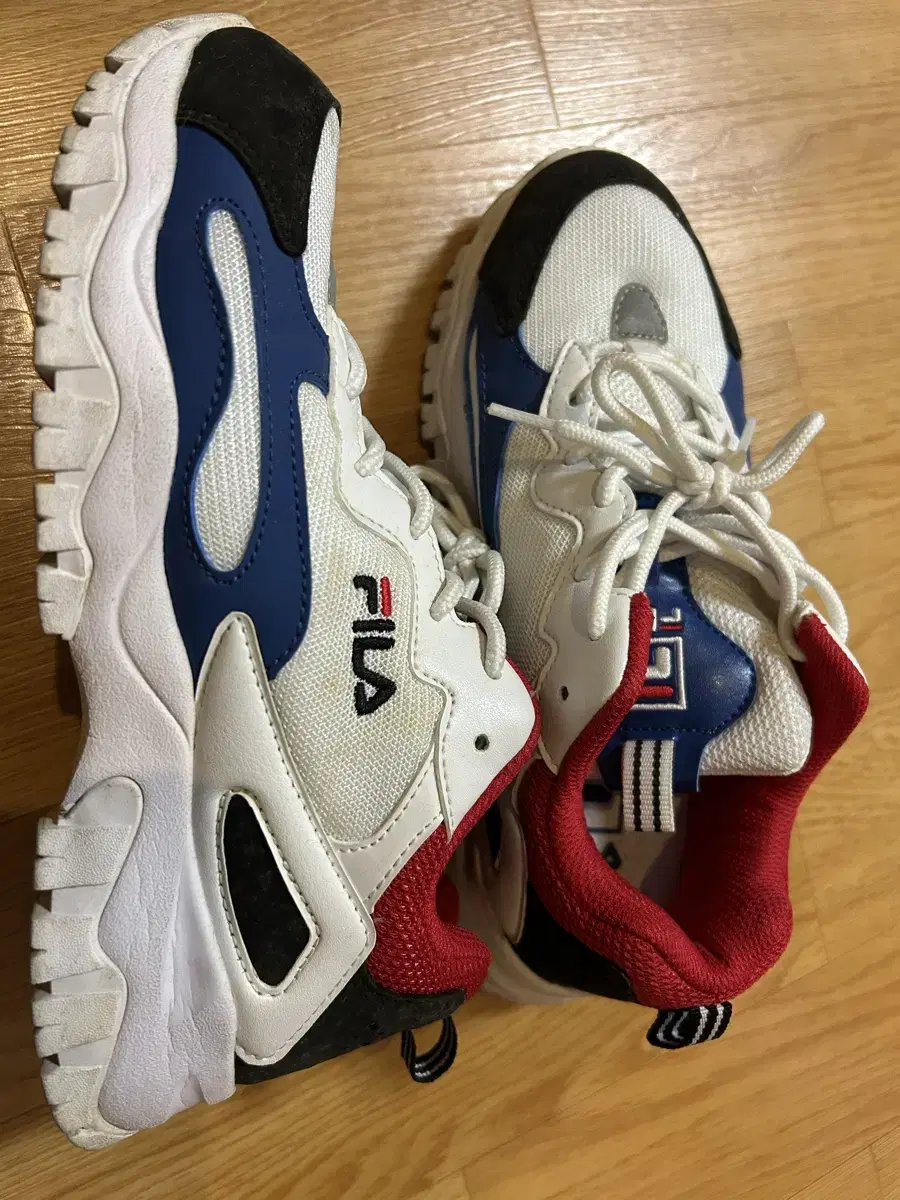 FILA 운동화